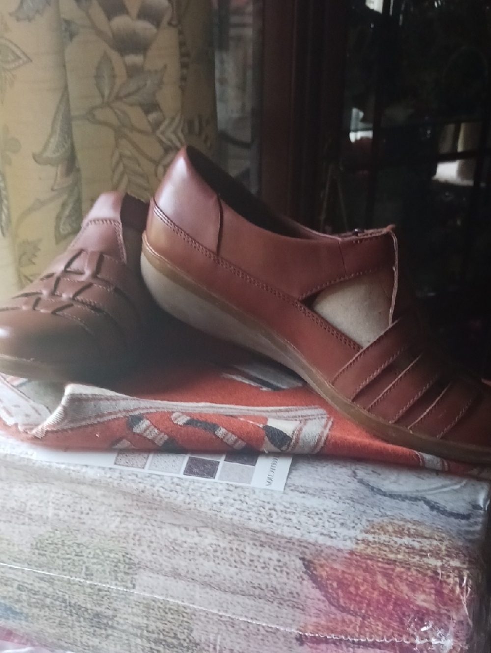 Clarks - Picture 4 of 4
